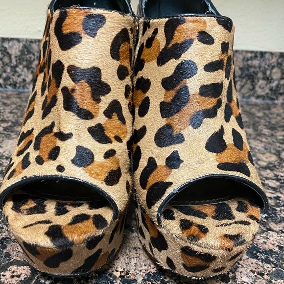 Steve Madden Pony Hair Wedges “Wicked” SZ 10 - Picture 8 of 15